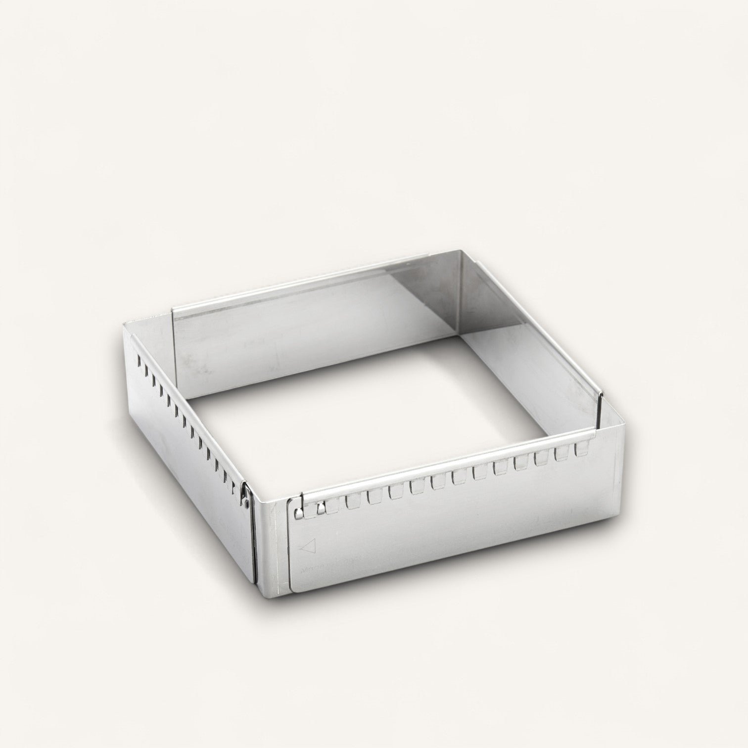 3013-16_packshot_1 Rectangular Expandable Cake Frame - Image 1