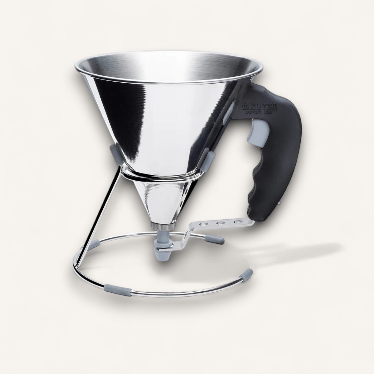 3353-00_packshot_1 KWIK Piston Funnel Black - Image 1