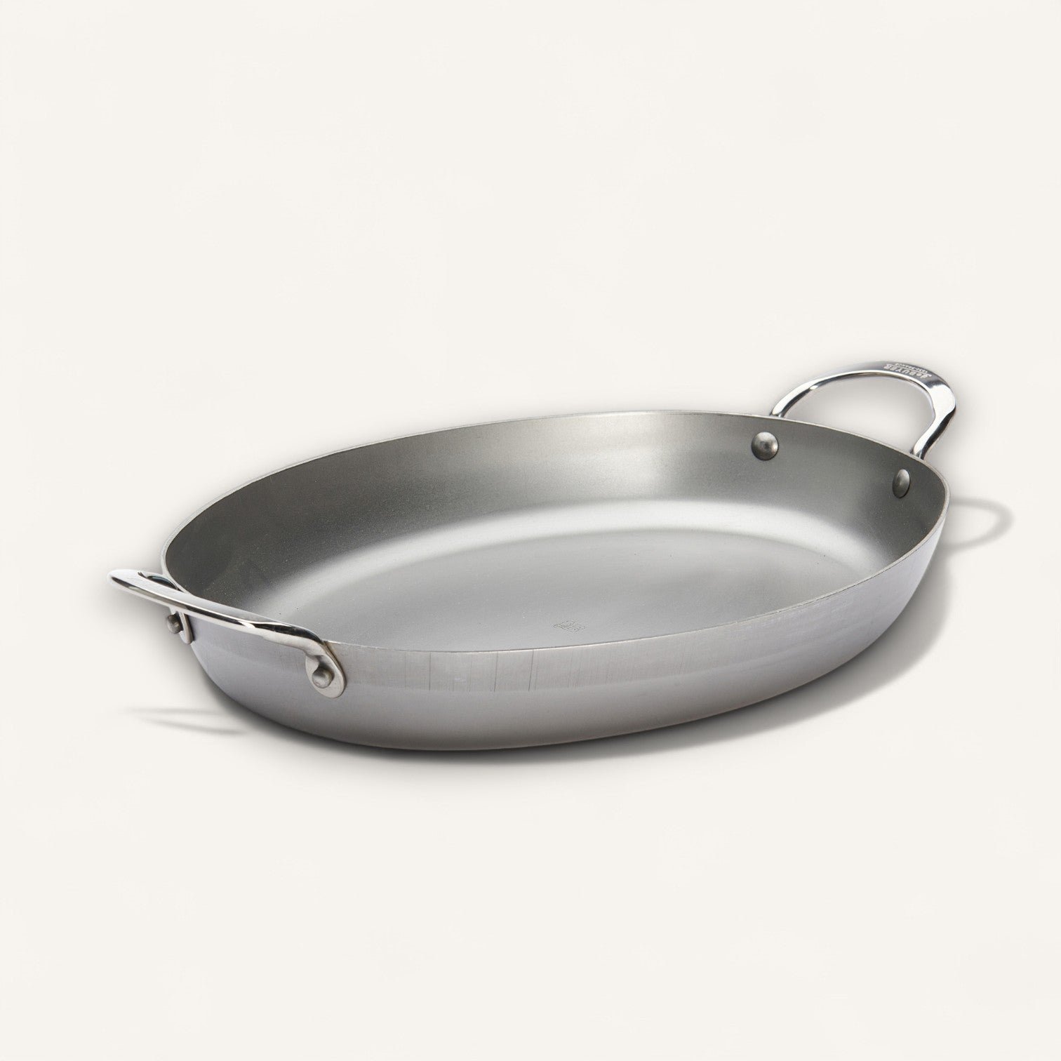 5651-36_packshot MINERAL B Carbon Steel Oval Roasting Pan - Image 1
