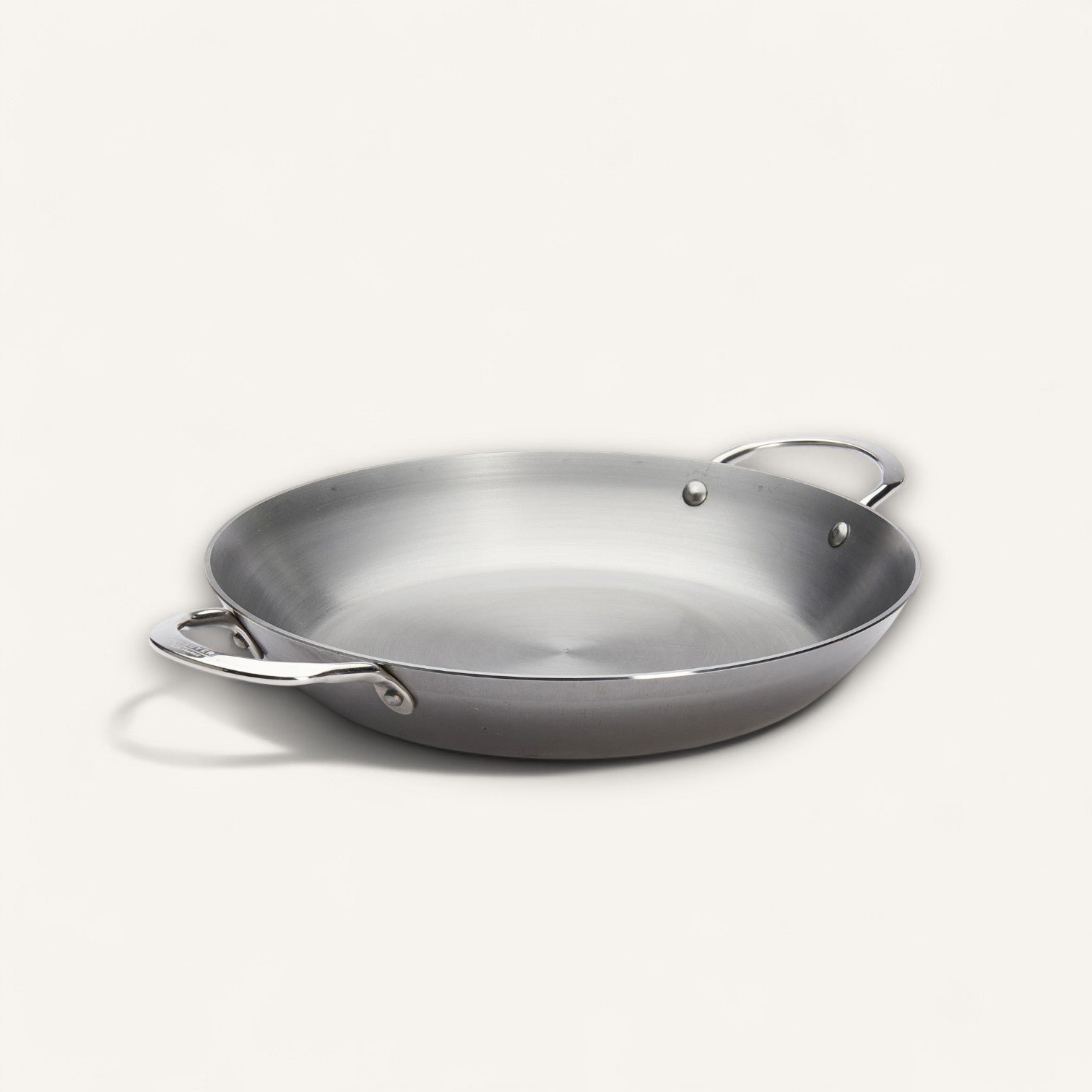 5652-32_packshot MINERAL B Carbon Steel Paella Pan - Image 1